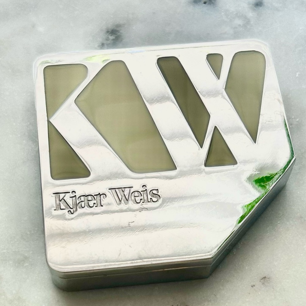 Kjaer Weis Iconic Foundation Case
